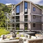 Matterhorn Focus Design 4*